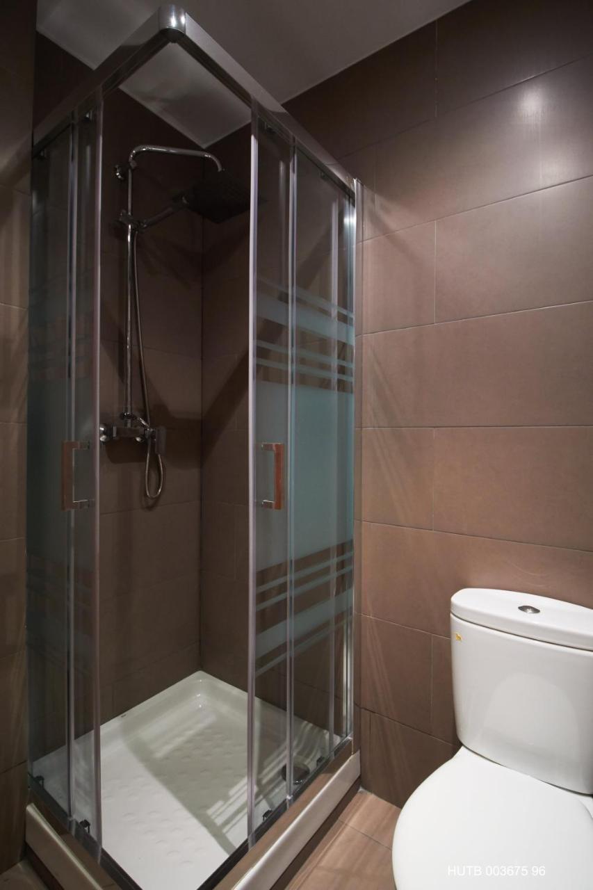 Alcam Alio Cine Apartman Barcelona Kültér fotó