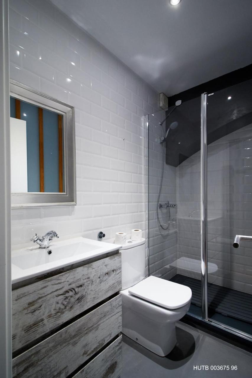 Alcam Alio Cine Apartman Barcelona Kültér fotó